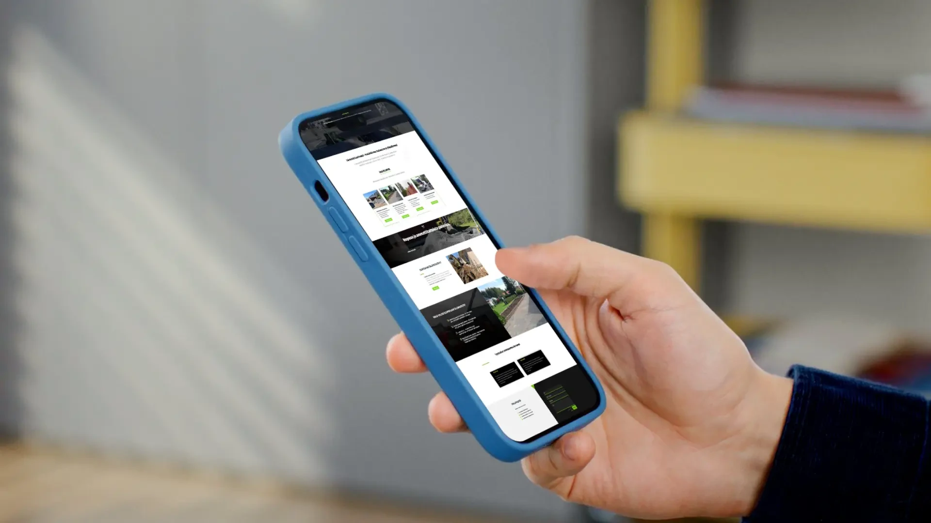 Suupohjan Talohuolto – sivu puhelimessa; palvelut ja yhteydenotto heti esillä